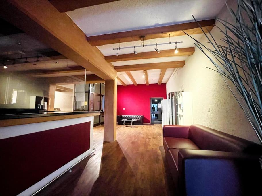Fewo 20 - Appartement Im Rottalblick - Youngmodern Wohnen Mit Bademantelgang Zur Therme, Tv, Balkon Und Persoenlichem Gaesteempfang Von Astarte Estate Bad Griesbach  Luaran gambar