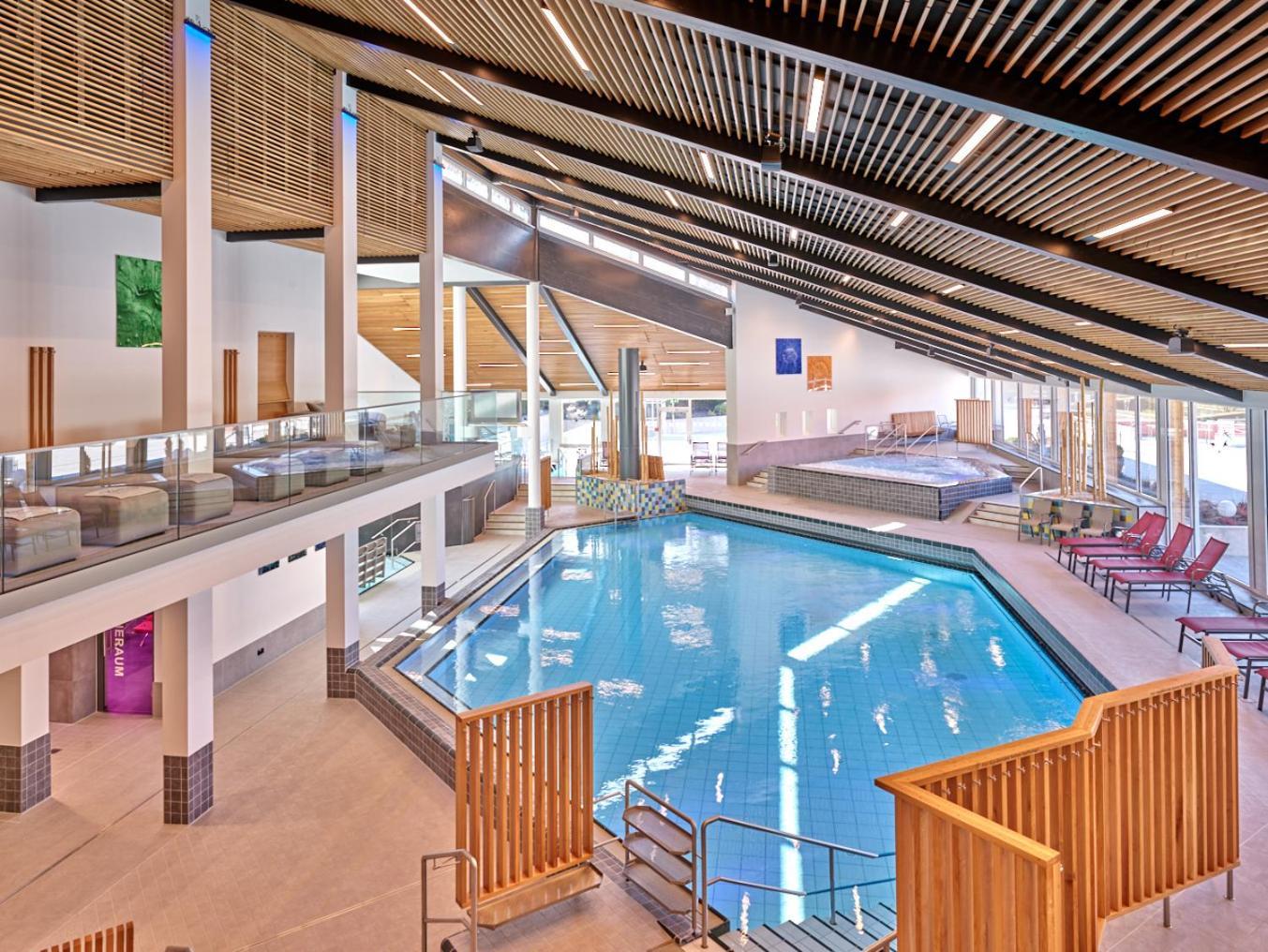 Fewo 20 - Appartement Im Rottalblick - Youngmodern Wohnen Mit Bademantelgang Zur Therme, Tv, Balkon Und Persoenlichem Gaesteempfang Von Astarte Estate Bad Griesbach  Luaran gambar